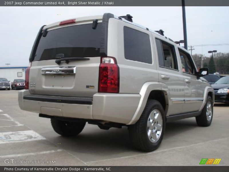 Bright Silver Metallic / Khaki 2007 Jeep Commander Limited 4x4