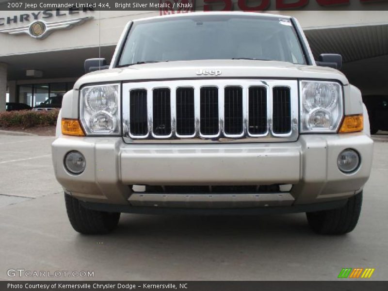 Bright Silver Metallic / Khaki 2007 Jeep Commander Limited 4x4