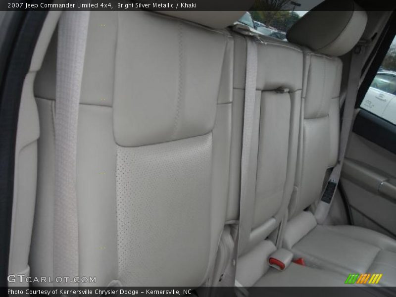 Bright Silver Metallic / Khaki 2007 Jeep Commander Limited 4x4