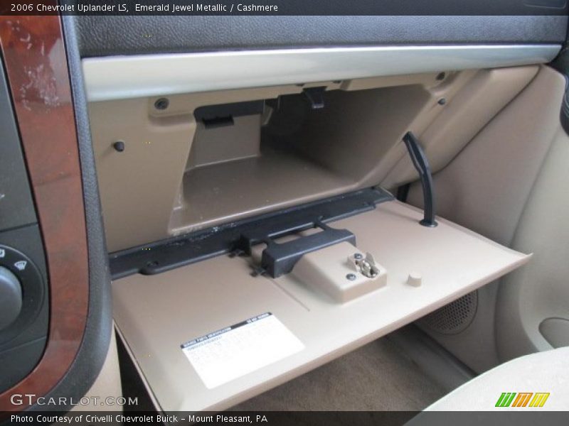 Emerald Jewel Metallic / Cashmere 2006 Chevrolet Uplander LS