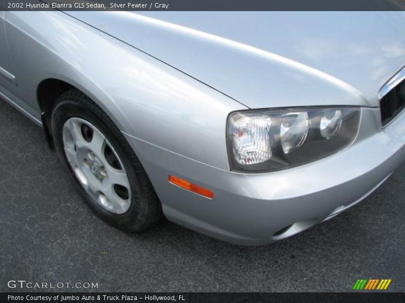 Silver Pewter / Gray 2002 Hyundai Elantra GLS Sedan
