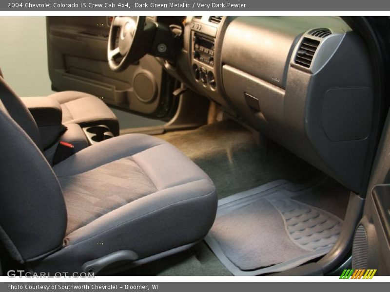 Dark Green Metallic / Very Dark Pewter 2004 Chevrolet Colorado LS Crew Cab 4x4