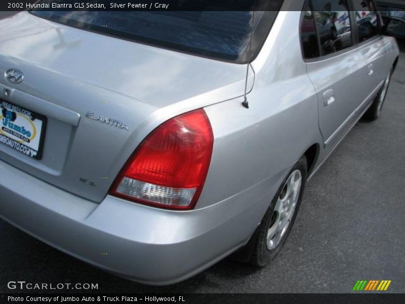 Silver Pewter / Gray 2002 Hyundai Elantra GLS Sedan