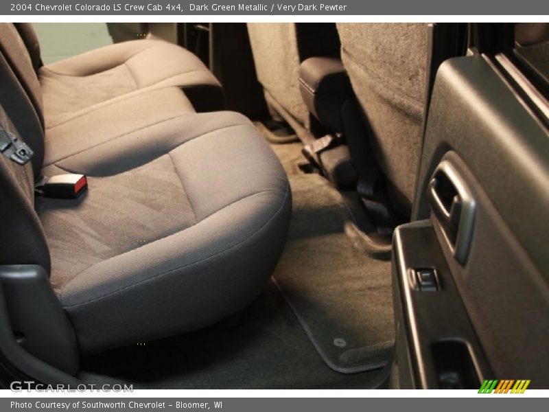 Dark Green Metallic / Very Dark Pewter 2004 Chevrolet Colorado LS Crew Cab 4x4