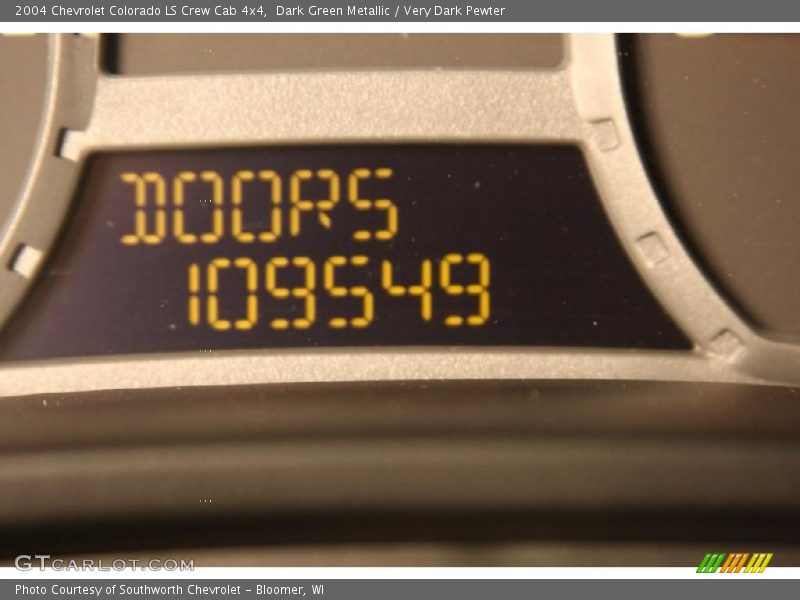 Dark Green Metallic / Very Dark Pewter 2004 Chevrolet Colorado LS Crew Cab 4x4