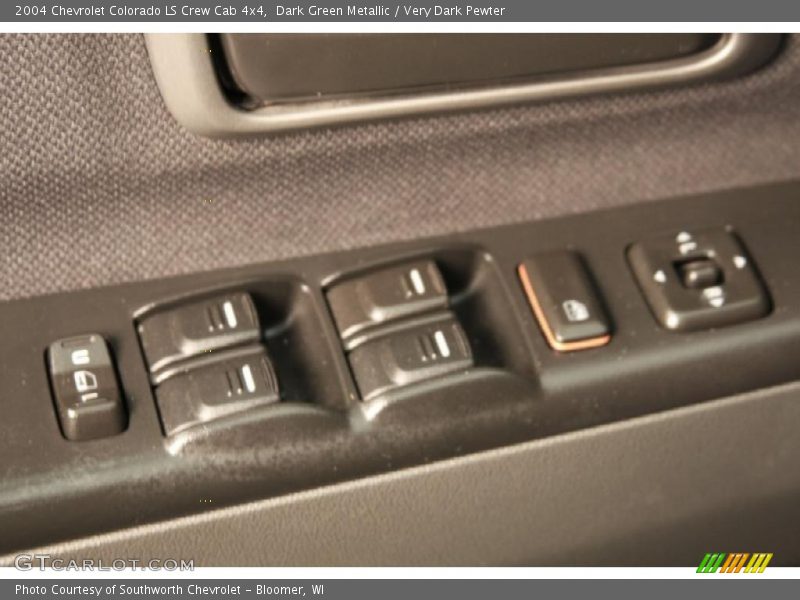 Dark Green Metallic / Very Dark Pewter 2004 Chevrolet Colorado LS Crew Cab 4x4