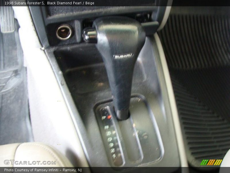 Black Diamond Pearl / Beige 1998 Subaru Forester S