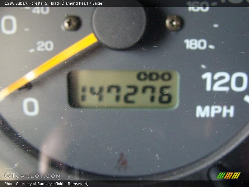 Black Diamond Pearl / Beige 1998 Subaru Forester S