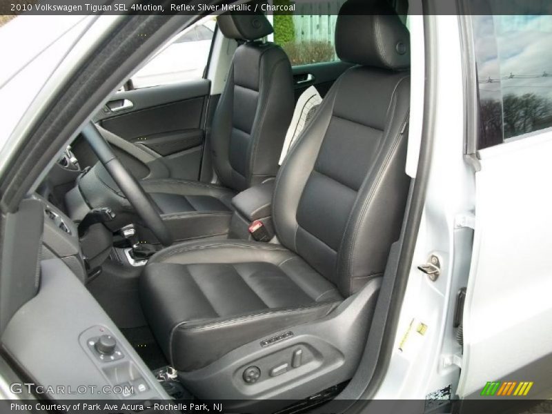  2010 Tiguan SEL 4Motion Charcoal Interior