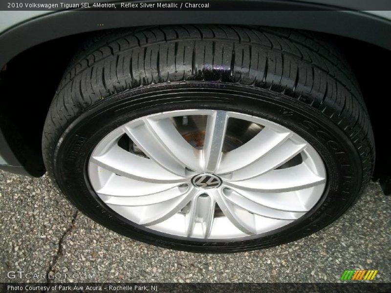 Reflex Silver Metallic / Charcoal 2010 Volkswagen Tiguan SEL 4Motion