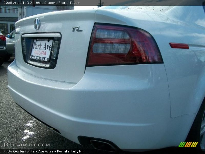 White Diamond Pearl / Taupe 2008 Acura TL 3.2