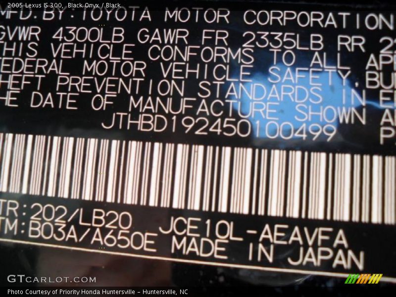 Black Onyx / Black 2005 Lexus IS 300