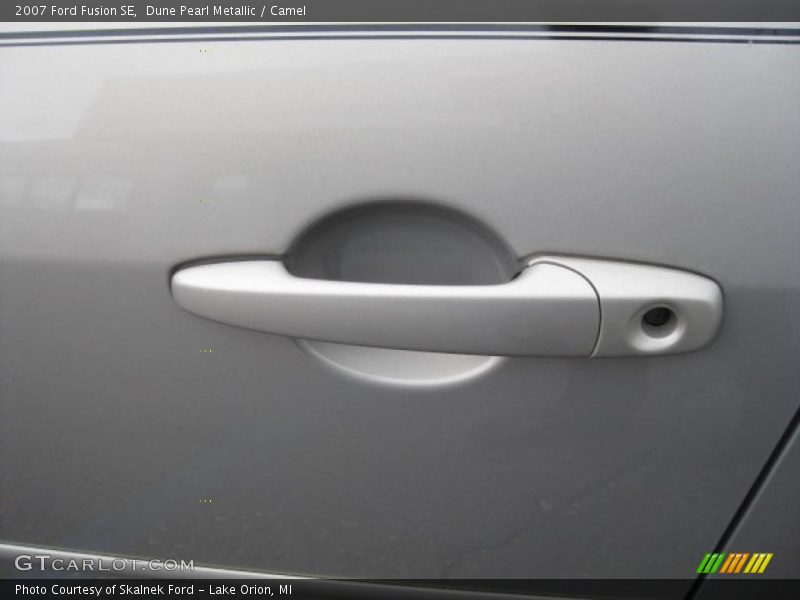 Dune Pearl Metallic / Camel 2007 Ford Fusion SE