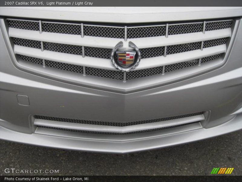 Light Platinum / Light Gray 2007 Cadillac SRX V6