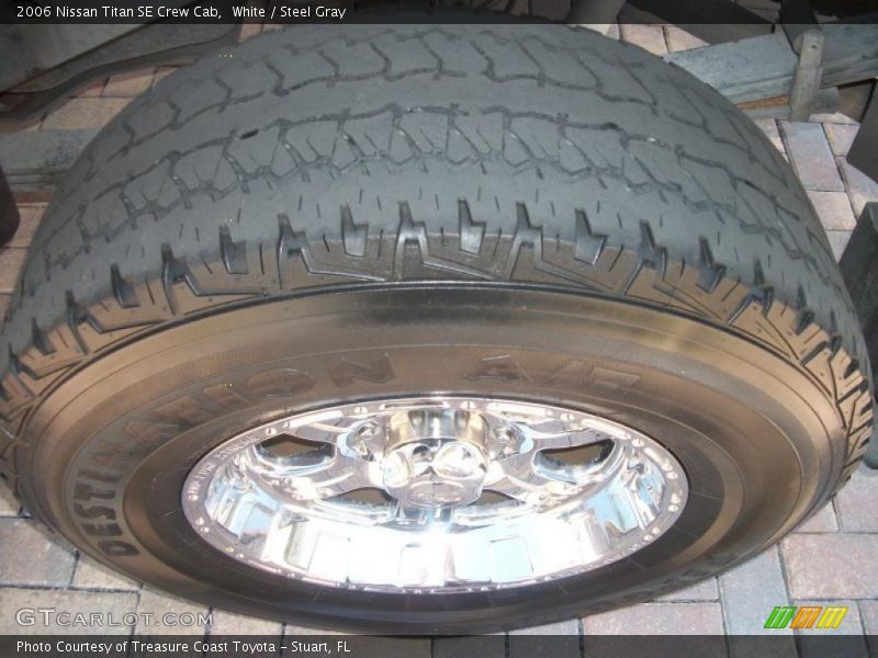White / Steel Gray 2006 Nissan Titan SE Crew Cab