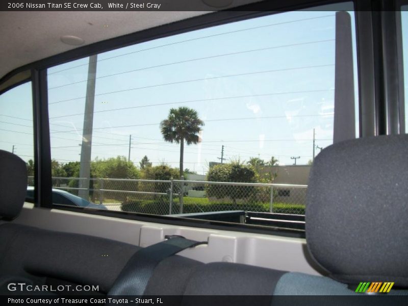 White / Steel Gray 2006 Nissan Titan SE Crew Cab