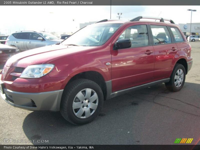 Rio Red Pearl / Charcoal 2005 Mitsubishi Outlander LS AWD