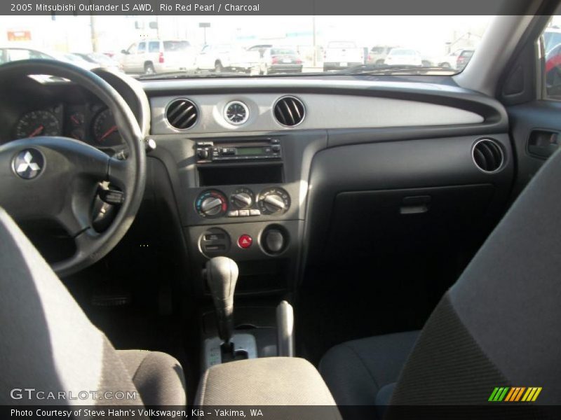 Rio Red Pearl / Charcoal 2005 Mitsubishi Outlander LS AWD