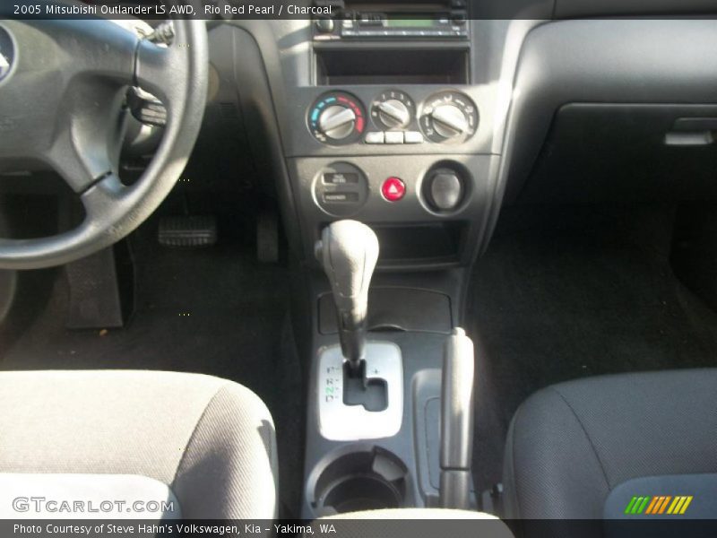 Rio Red Pearl / Charcoal 2005 Mitsubishi Outlander LS AWD