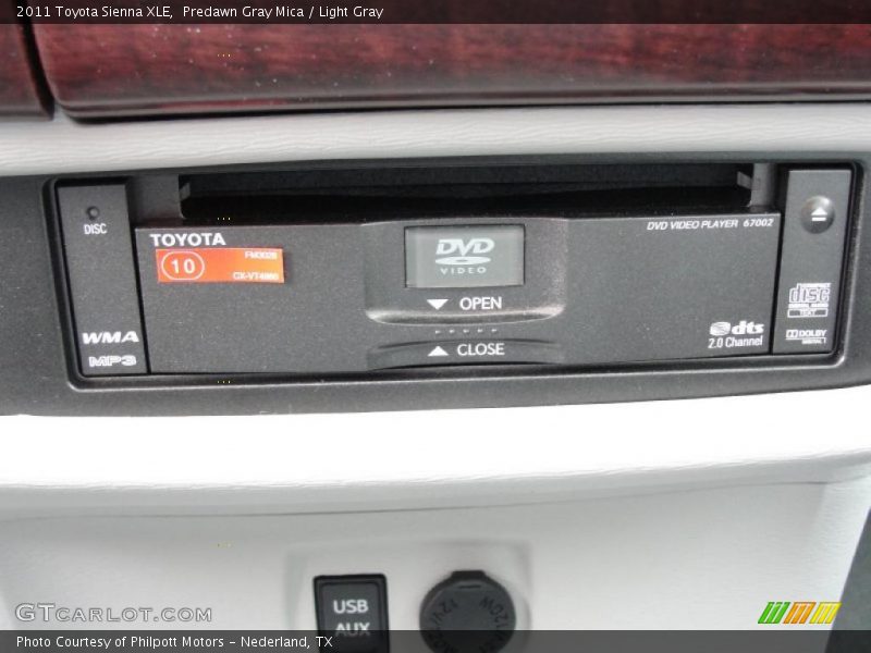 Predawn Gray Mica / Light Gray 2011 Toyota Sienna XLE