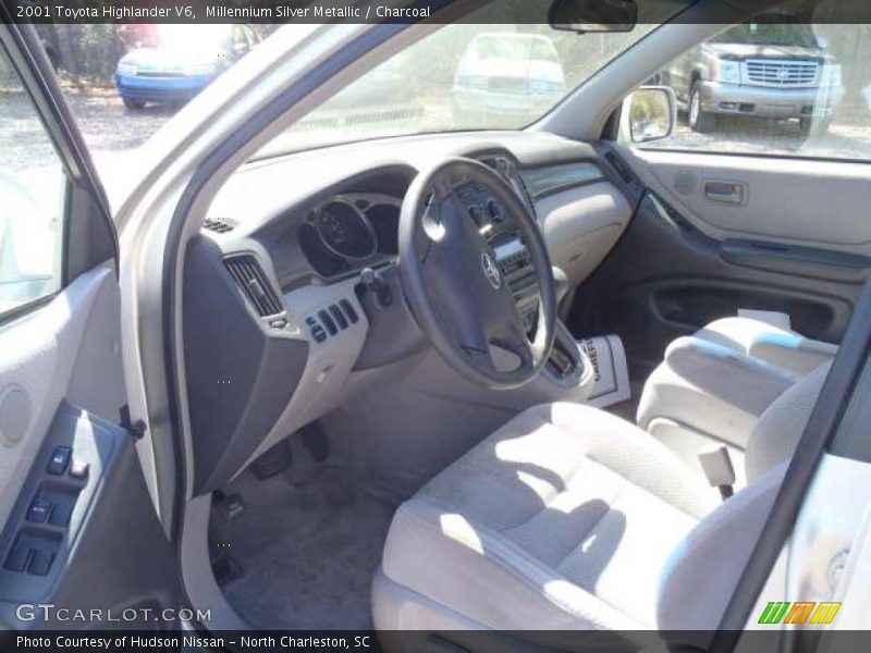 Millennium Silver Metallic / Charcoal 2001 Toyota Highlander V6