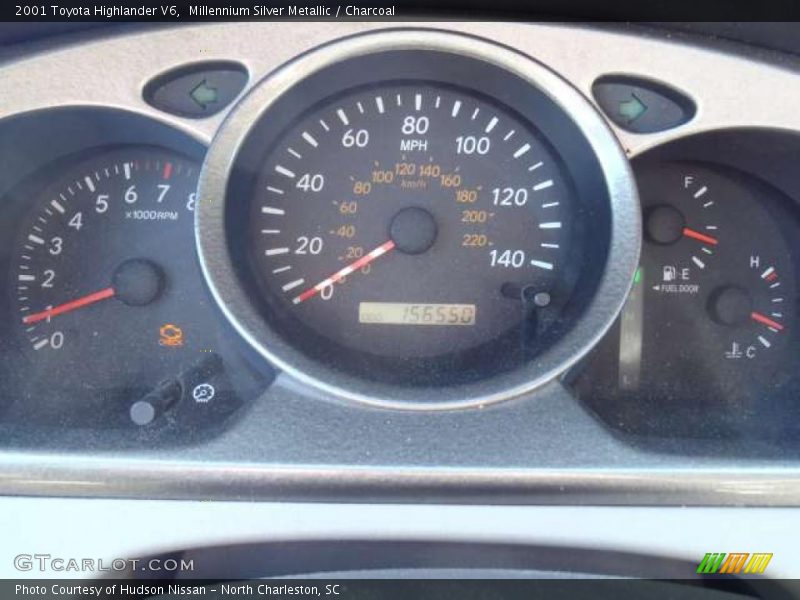 Millennium Silver Metallic / Charcoal 2001 Toyota Highlander V6