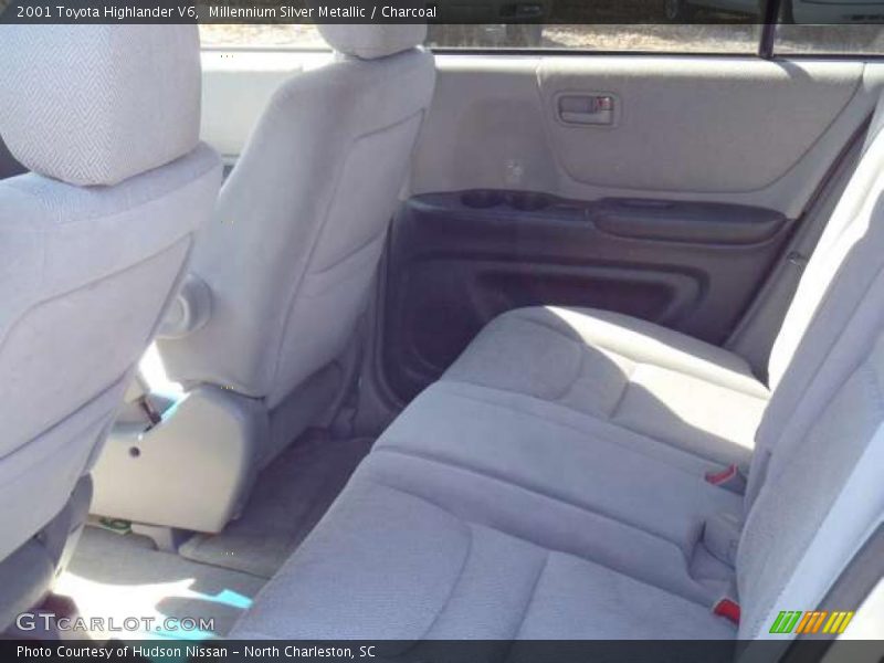 Millennium Silver Metallic / Charcoal 2001 Toyota Highlander V6