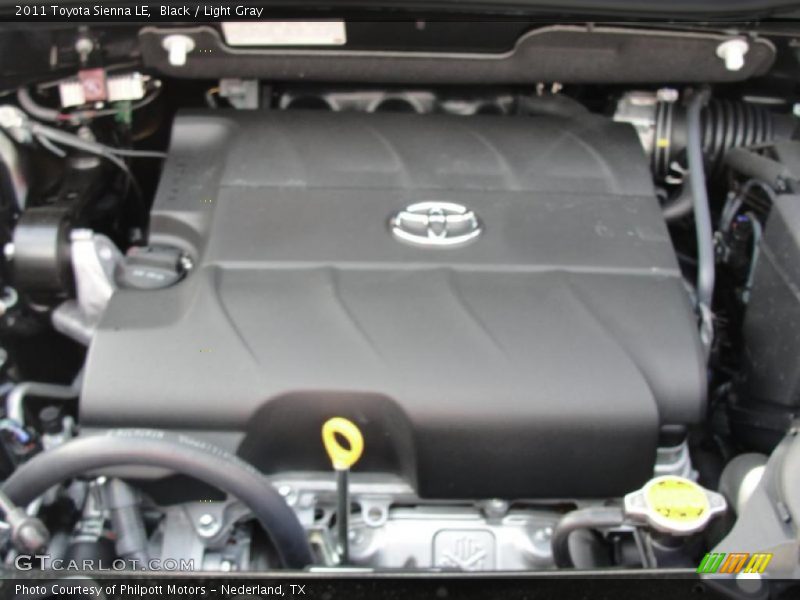 Black / Light Gray 2011 Toyota Sienna LE