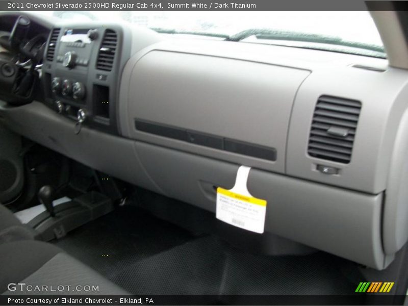 Summit White / Dark Titanium 2011 Chevrolet Silverado 2500HD Regular Cab 4x4