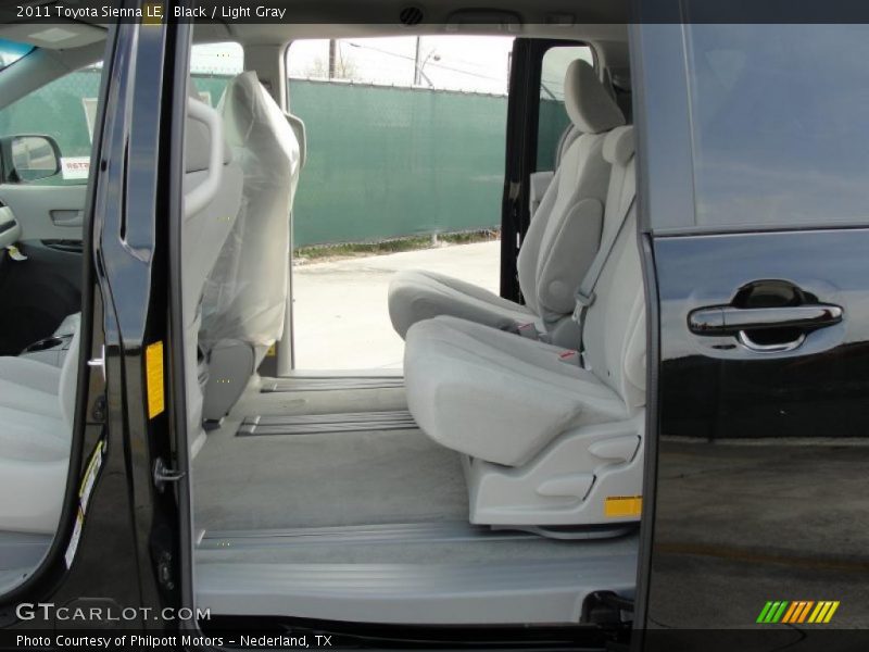 Black / Light Gray 2011 Toyota Sienna LE