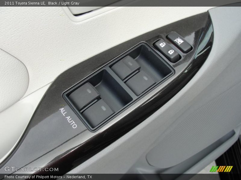 Black / Light Gray 2011 Toyota Sienna LE