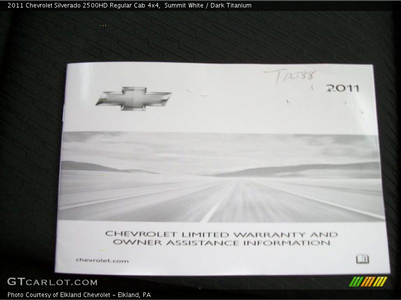 Summit White / Dark Titanium 2011 Chevrolet Silverado 2500HD Regular Cab 4x4