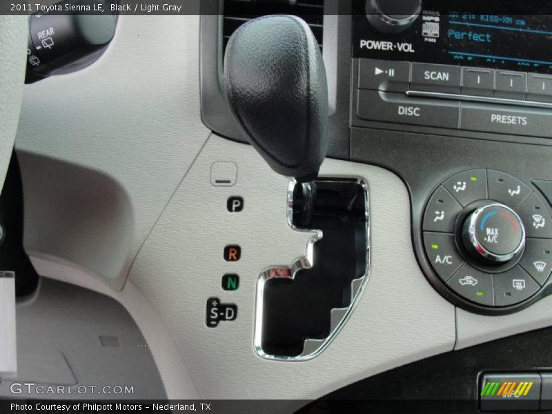 Black / Light Gray 2011 Toyota Sienna LE