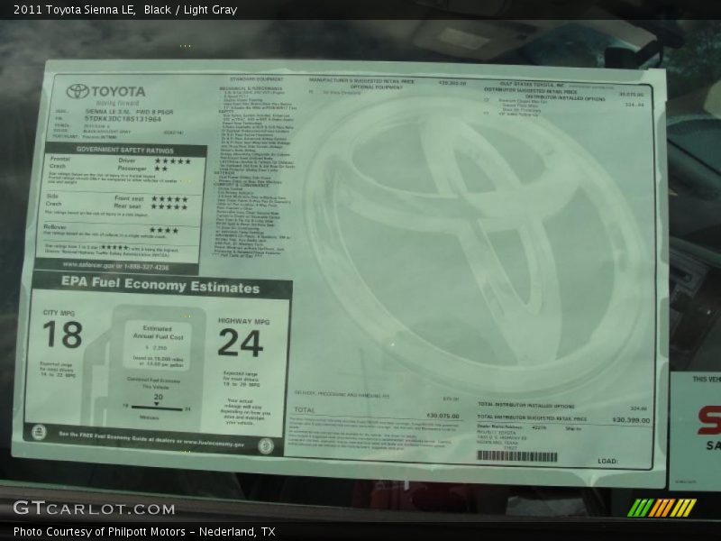 Black / Light Gray 2011 Toyota Sienna LE