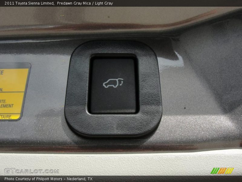 Predawn Gray Mica / Light Gray 2011 Toyota Sienna Limited