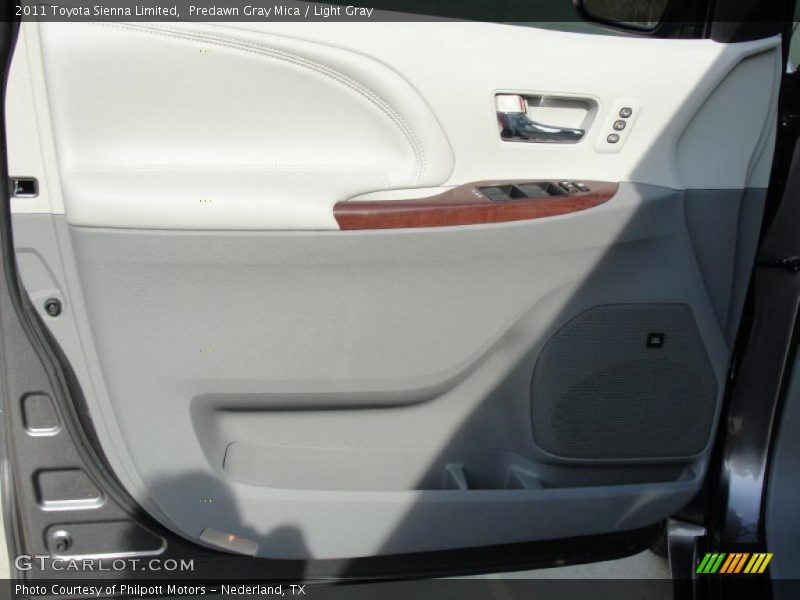 Predawn Gray Mica / Light Gray 2011 Toyota Sienna Limited