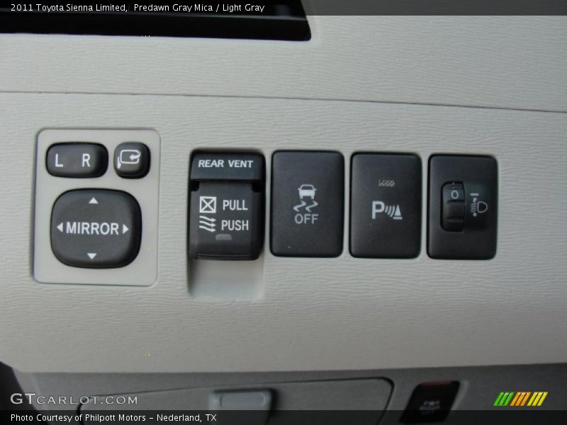 Predawn Gray Mica / Light Gray 2011 Toyota Sienna Limited