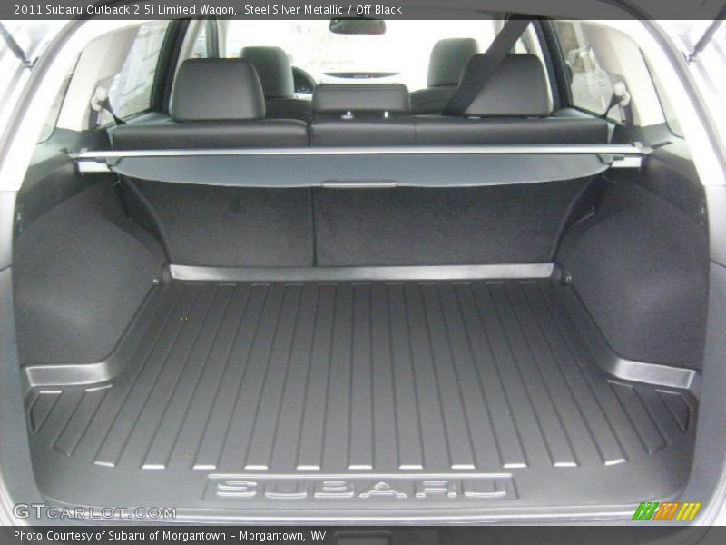  2011 Outback 2.5i Limited Wagon Trunk