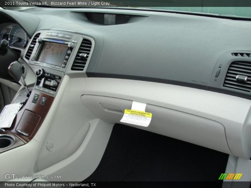 Blizzard Pearl White / Light Gray 2011 Toyota Venza V6