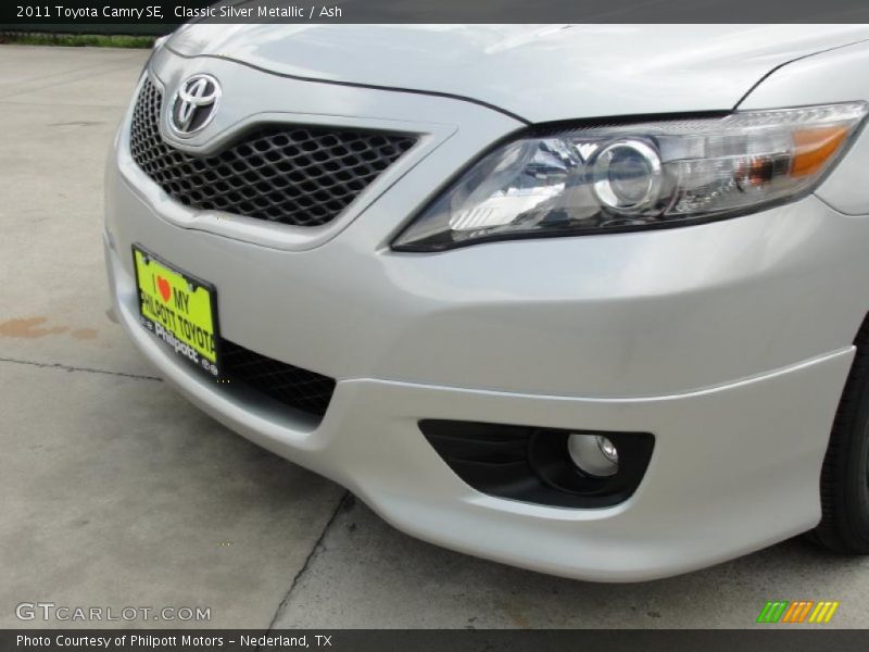 Classic Silver Metallic / Ash 2011 Toyota Camry SE
