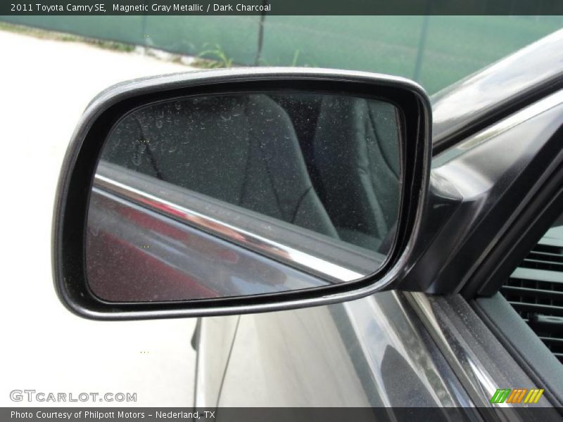 Magnetic Gray Metallic / Dark Charcoal 2011 Toyota Camry SE