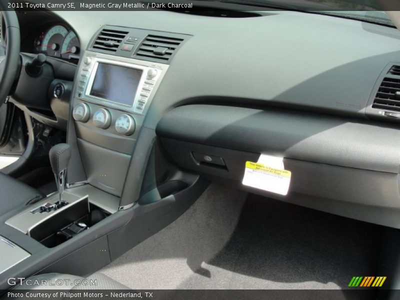 Magnetic Gray Metallic / Dark Charcoal 2011 Toyota Camry SE