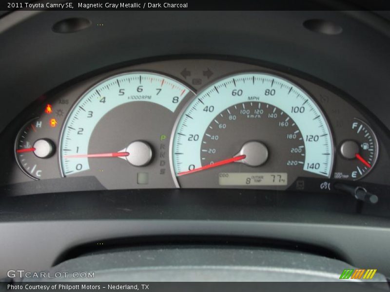 Magnetic Gray Metallic / Dark Charcoal 2011 Toyota Camry SE