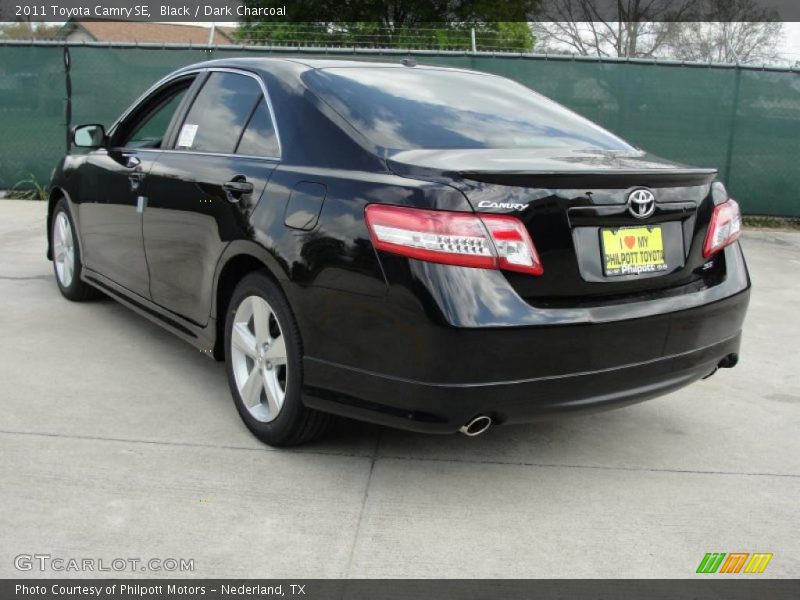 Black / Dark Charcoal 2011 Toyota Camry SE
