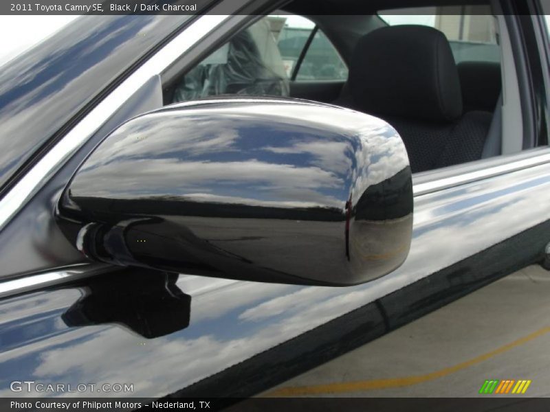 Black / Dark Charcoal 2011 Toyota Camry SE