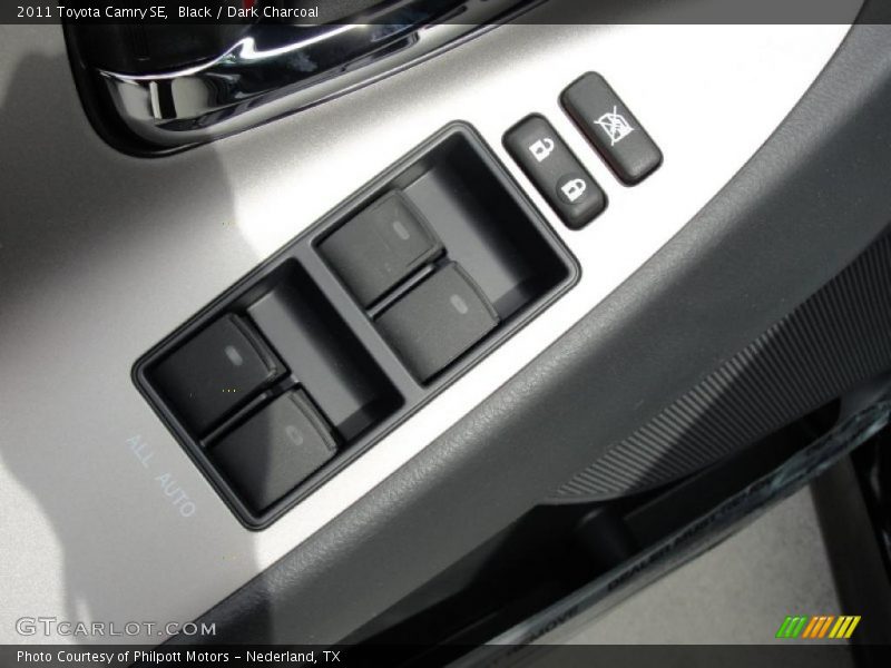 Black / Dark Charcoal 2011 Toyota Camry SE