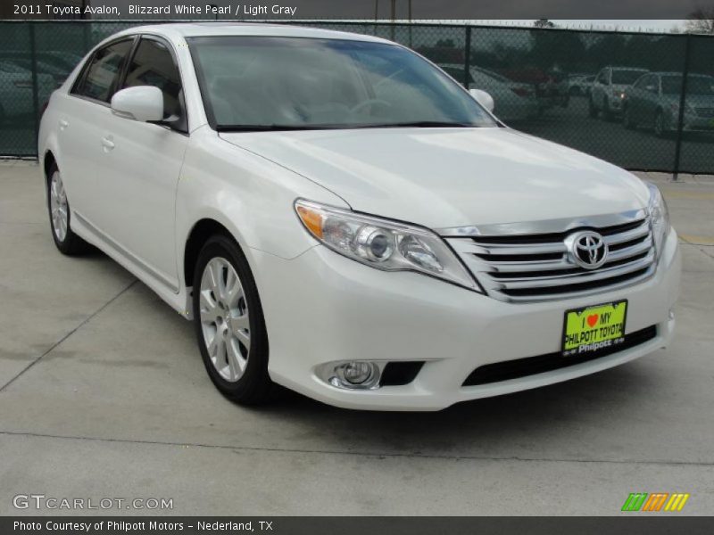 Blizzard White Pearl / Light Gray 2011 Toyota Avalon