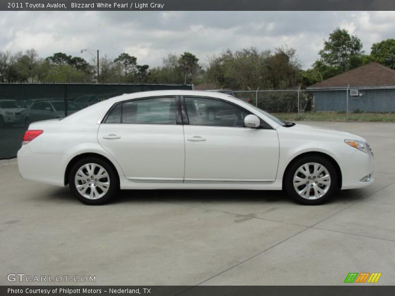 Blizzard White Pearl / Light Gray 2011 Toyota Avalon