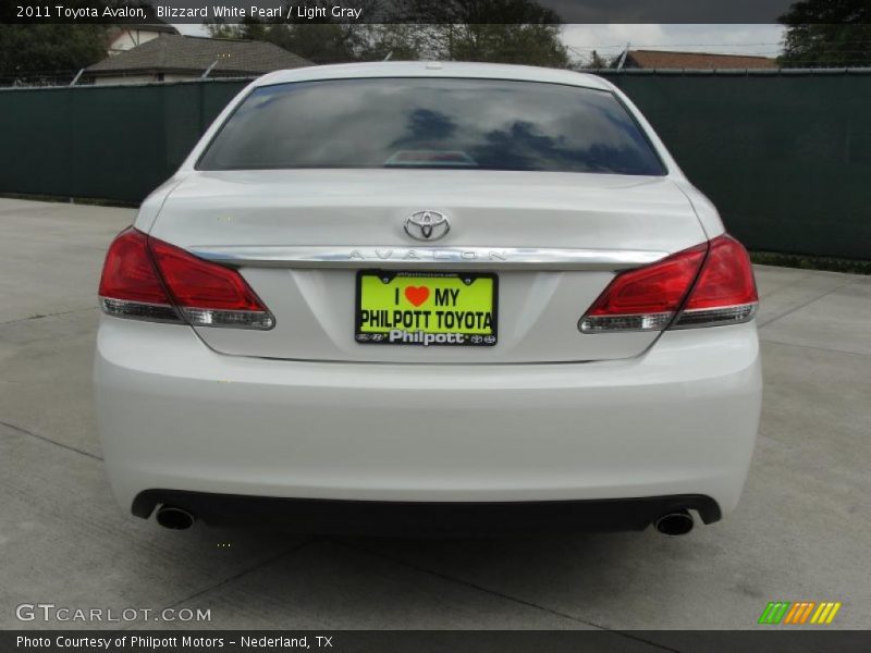 Blizzard White Pearl / Light Gray 2011 Toyota Avalon