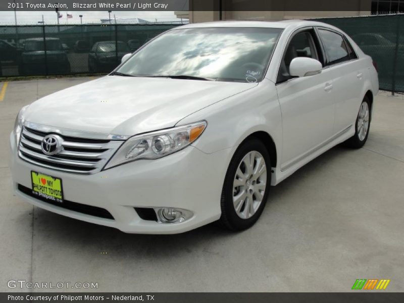 Blizzard White Pearl / Light Gray 2011 Toyota Avalon